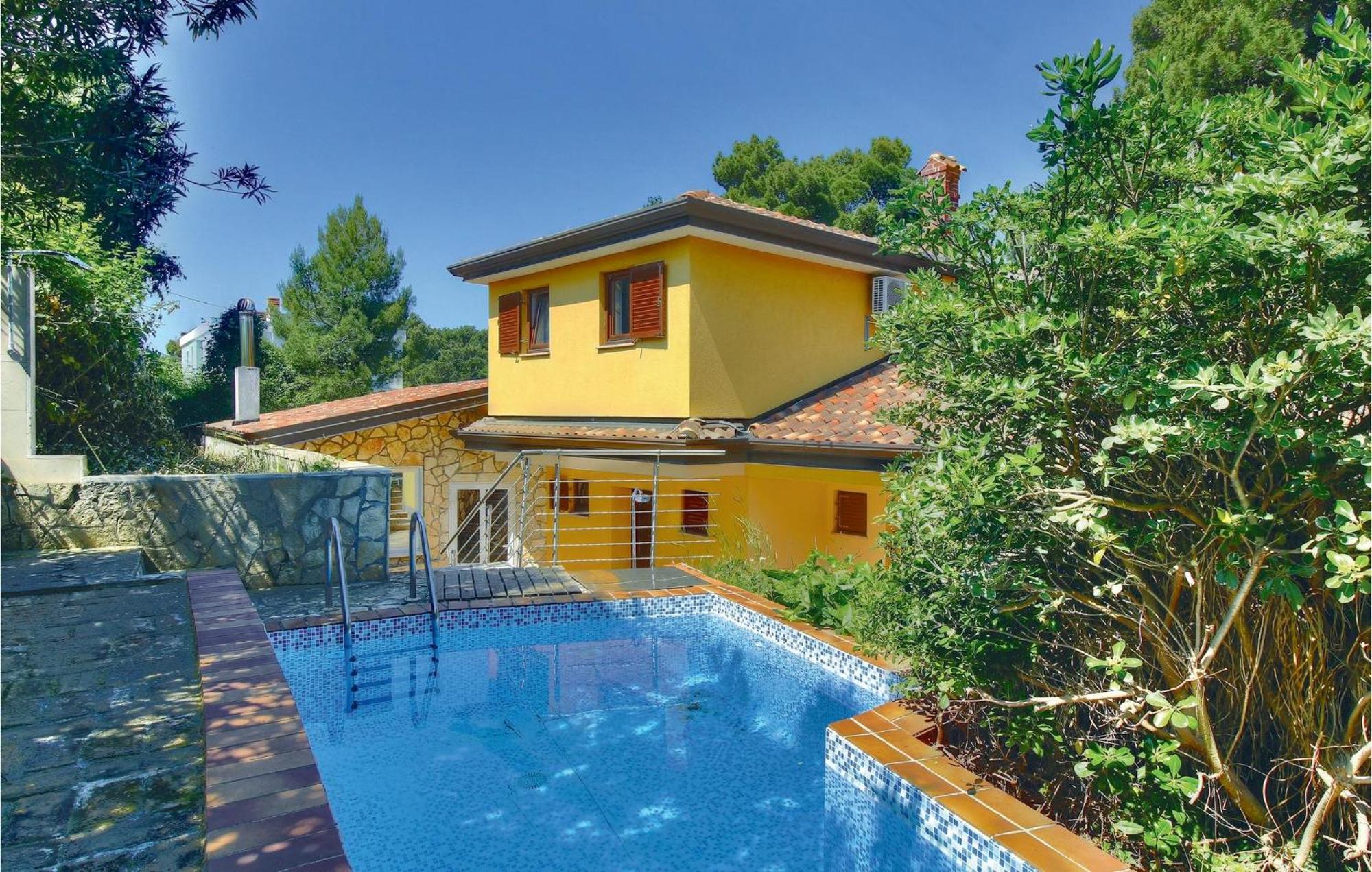 3 Bedroom Gorgeous Home In Buje Exterior photo